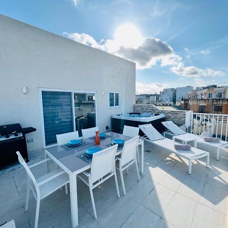 Poseidon Court Penthouse Superior Lägenhet St. Paul's Bay Exteriör bild