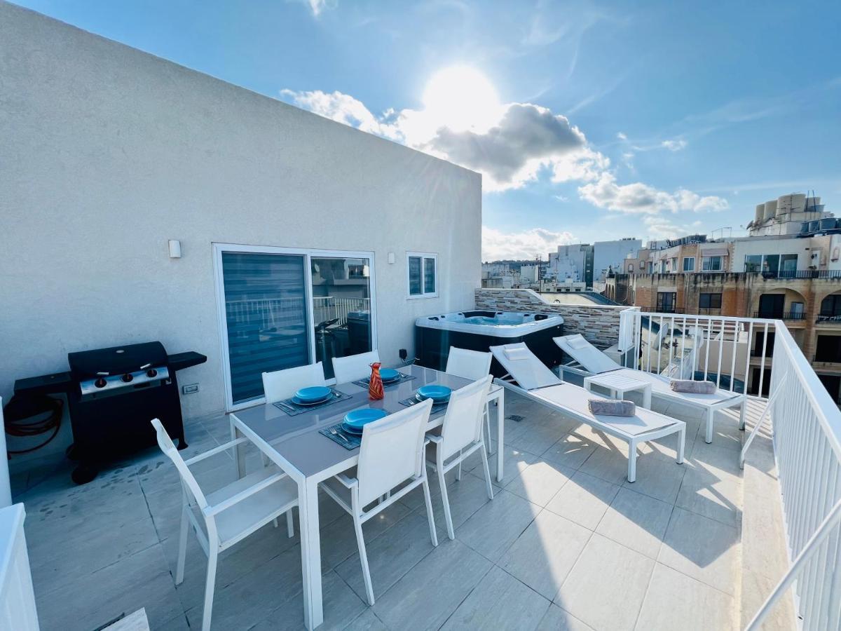 Poseidon Court Penthouse Superior Lägenhet St. Paul's Bay Exteriör bild