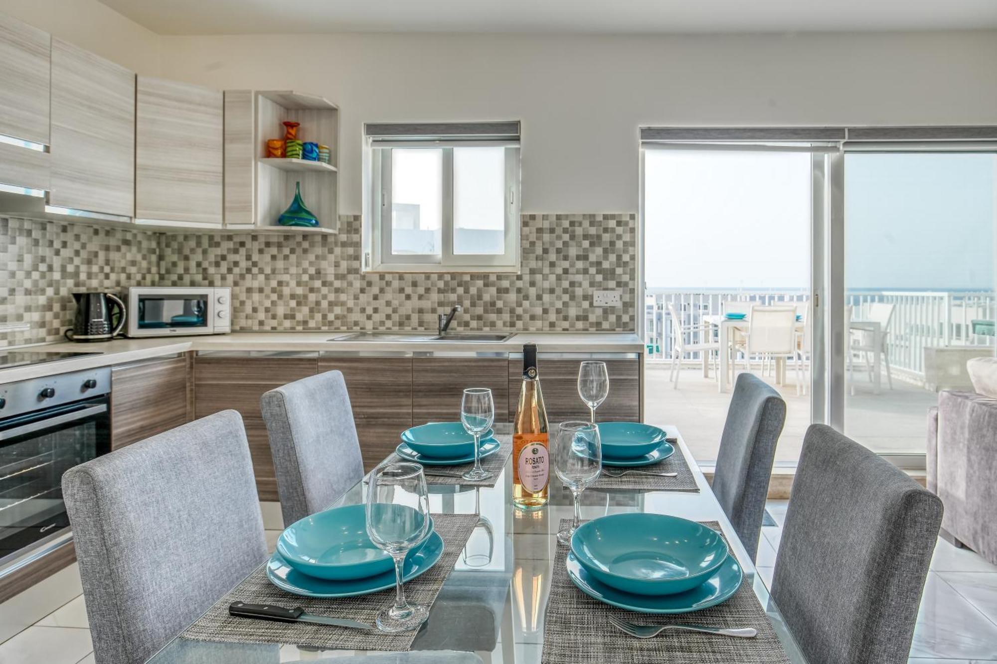 Poseidon Court Penthouse Superior Lägenhet St. Paul's Bay Exteriör bild
